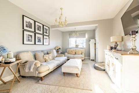 3 bedroom semi-detached house for sale, Cavan Drive, Hertfordshire AL3