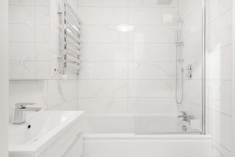 1 bedroom apartment to rent, Portsea Place, London W2