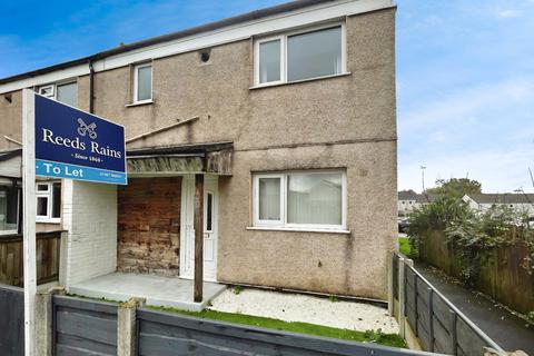 3 bedroom end of terrace house to rent, Calver Close, Derbyshire SK13