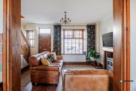 3 bedroom semi-detached house for sale, Pwll Road, Llanelli