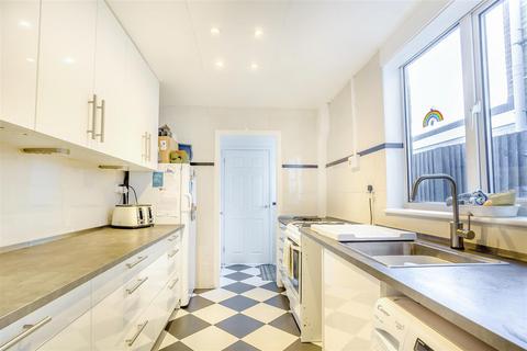 3 bedroom house for sale, Malling Road, Snodland