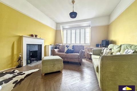 2 bedroom flat to rent, Streatham Hill, Wavertree Court, SW2