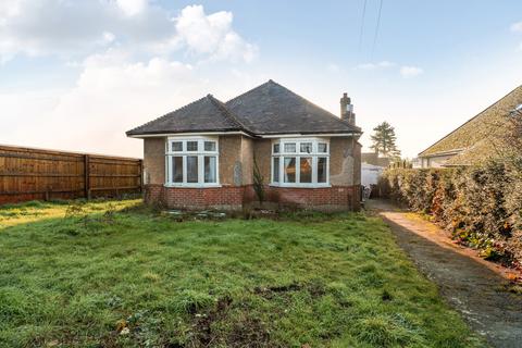 2 bedroom bungalow for sale, Uplands Road, Winchester, Hampshire, SO22