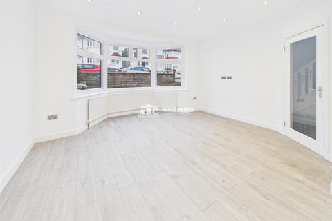 3 bedroom house to rent, Dollis Hill Avenue, London