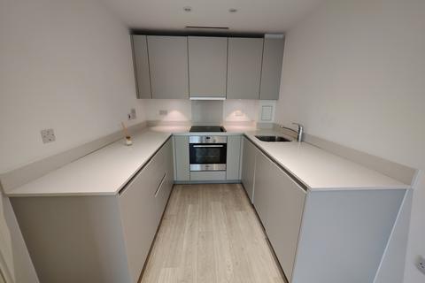1 bedroom apartment to rent, Saffron Central Square, London CR0