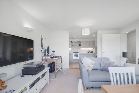 1 bedroom apartment for sale, at Brooklands Court, 460 Wandsworth Road, London SW8