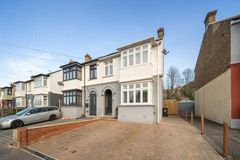 3 bedroom semi-detached house for sale, Hillside Avenue, Gravesend DA12