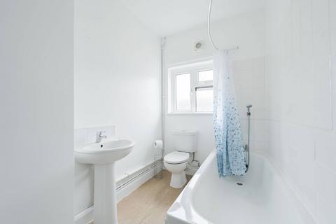 1 bedroom flat to rent, Hartington Road, St James Street, Walthamstow, London, E17