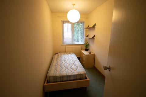 2 bedroom property to rent, Park Road, Nottingham, Nottinghamshire, NG7