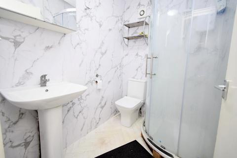 2 bedroom flat to rent, First Floor Flat, Healey Street, Wigston, Leicestershire