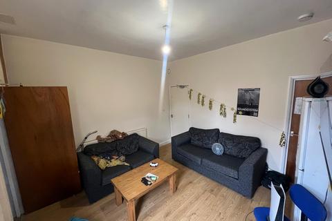5 bedroom property to rent, Lenton Boulevard, Nottingham, Nottinghamshire, NG7