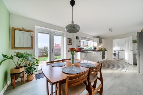 4 bedroom detached house for sale, Cozens Grove, Shrivenham, Swindon, SN6