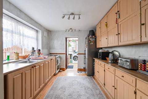 undefined, Forest View Road, Manor Park, London, E12