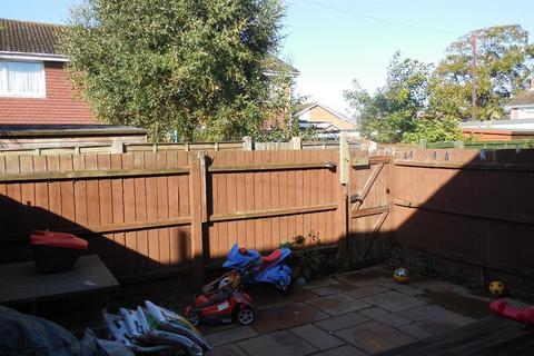 3 bedroom terraced house to rent, Elvin Close, Hordle, Lymington, SO41 0GY