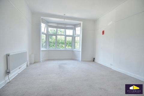 2 bedroom apartment to rent, Rutland Court, Denmark Hill, SE5