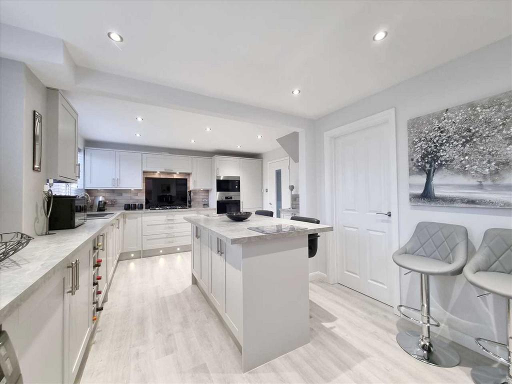 Breakfast Kitchen: