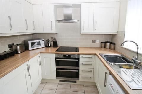 undefined, Pinderfield Close, Hull