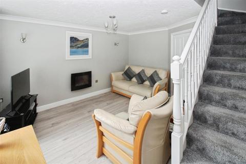 2 bedroom terraced house for sale, Pinderfield Close, Hull