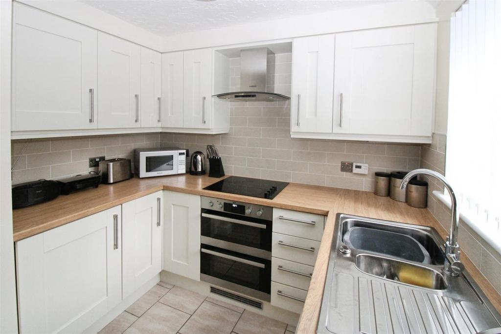 Fitted Dining Kitchen