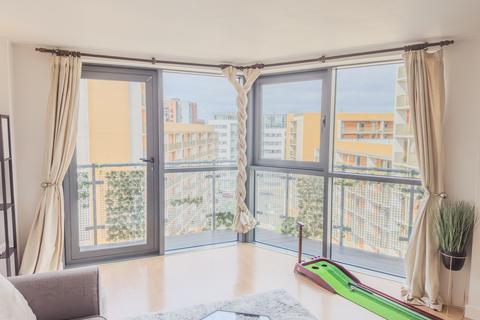 2 bedroom apartment to rent, Velocity West, 5 City Walk, Leeds, LS11 9BG
