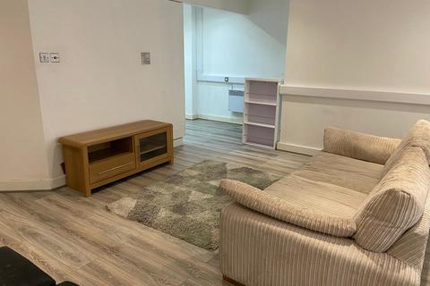 Studio to rent, Castle Street, Swansea SA1