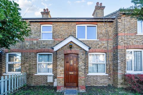 3 bedroom terraced house for sale, Mays Lane, Barnet, EN5