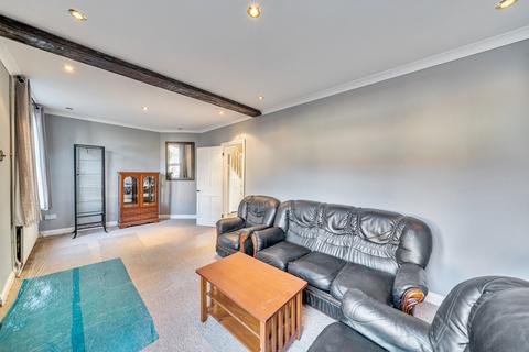 3 bedroom terraced house for sale, Mays Lane, Barnet, EN5