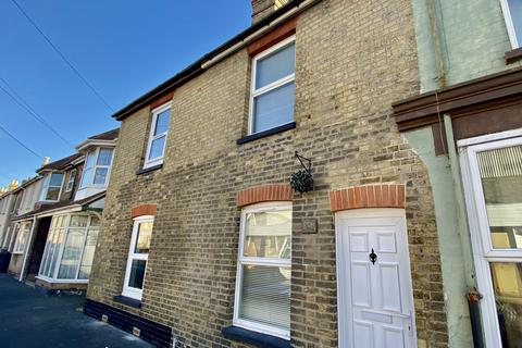 3 bedroom terraced house for sale, Clarence Road, East Cowes, Isle of Wight
