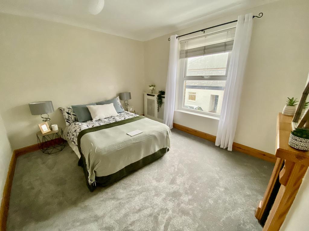 Clarence bed1