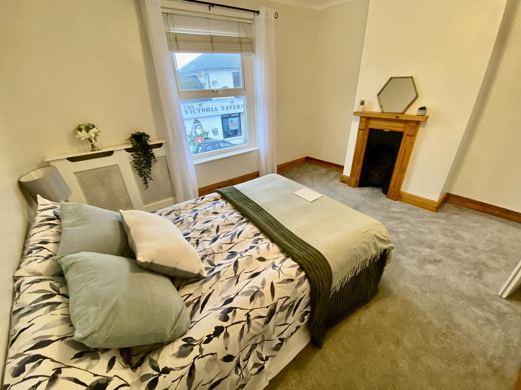 Clarence road bed 1 new