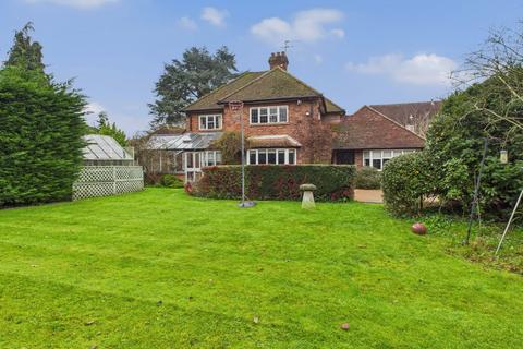 Grove Road, Beaconsfield, Buckinghamshire, HP9