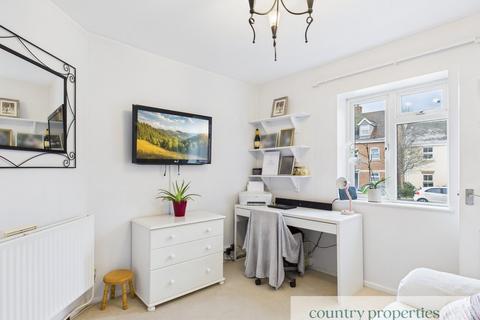 3 bedroom semi-detached house for sale, London Road, Welwyn, AL6
