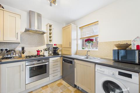 undefined, Leighton Buzzard LU7