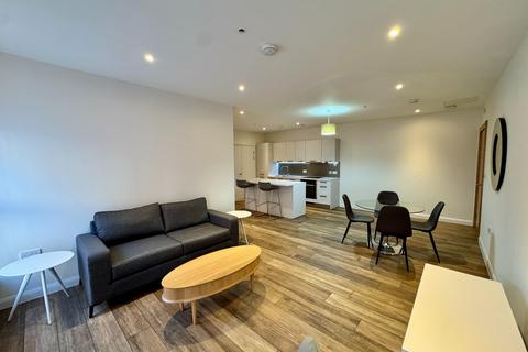 2 bedroom apartment to rent, Queen Street, Maidenhead, Berkshire