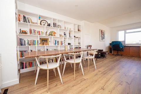 3 bedroom detached house for sale, Pine Avenue, Hastings