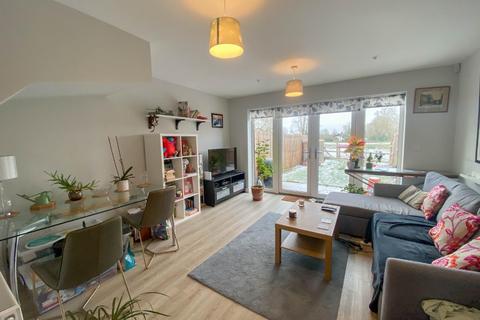 2 bedroom end of terrace house for sale, Meadow View, Great Shelford, Cambridge