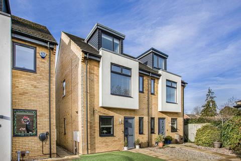 4 bedroom semi-detached house for sale, Newdawn Place,Cheltenham,GL51 0FR