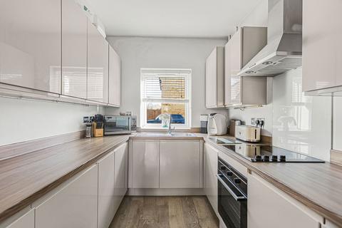 4 bedroom semi-detached house for sale, Newdawn Place,Cheltenham,GL51 0FR