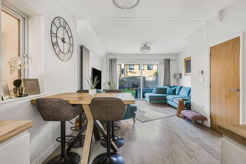 4 bedroom semi-detached house for sale, Newdawn Place,Cheltenham,GL51 0FR