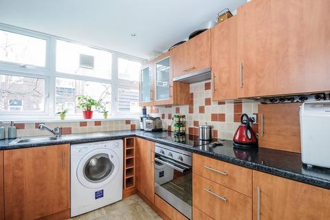 1 bedroom flat to rent, Wayford Street, Battersea, London, SW11