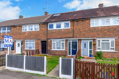 4 bedroom terraced house to rent, Theobald Street, Borehamwood
