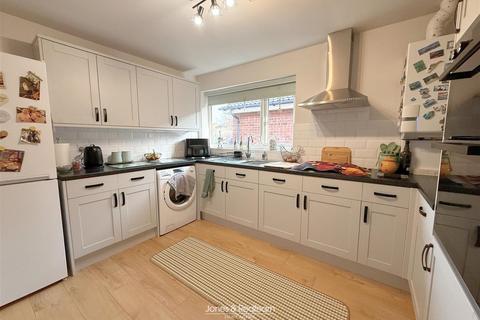 3 bedroom detached bungalow for sale, Llys Sion, Rhyl