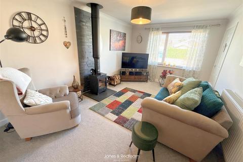 undefined, Llys Sion, Rhyl