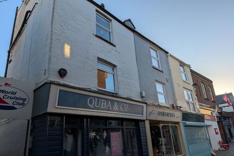 3 bedroom maisonette to rent, High Street, Cowes, Isle of Wight
