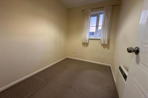 2 bedroom flat to rent, Slough,  Berkshire,  SL3