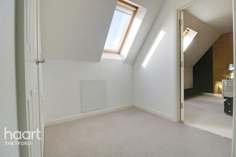 5 bedroom detached house for sale, George Road, Thetford
