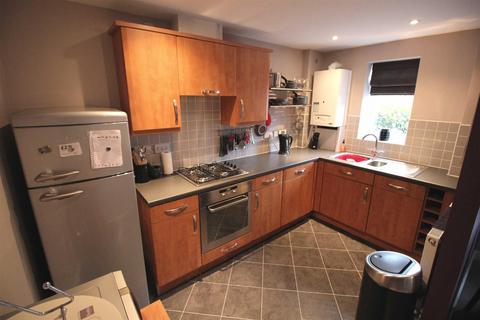 2 bedroom ground floor flat to rent, Sanderson Villas, Gateshead