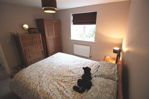 2 bedroom ground floor flat to rent, Sanderson Villas, Gateshead