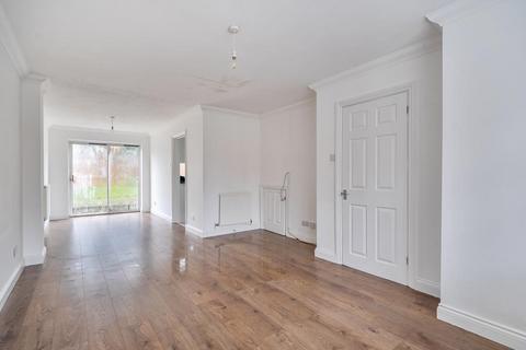 undefined, Holly Drive,  Aylesbury,  HP21
