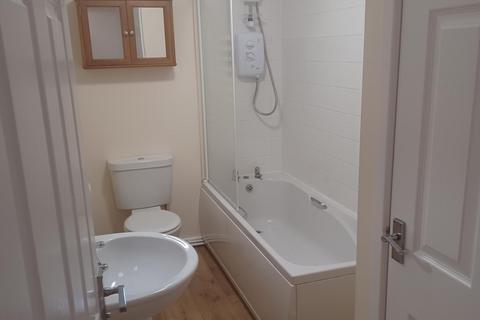 undefined, Main Street, Frodsham, WA6